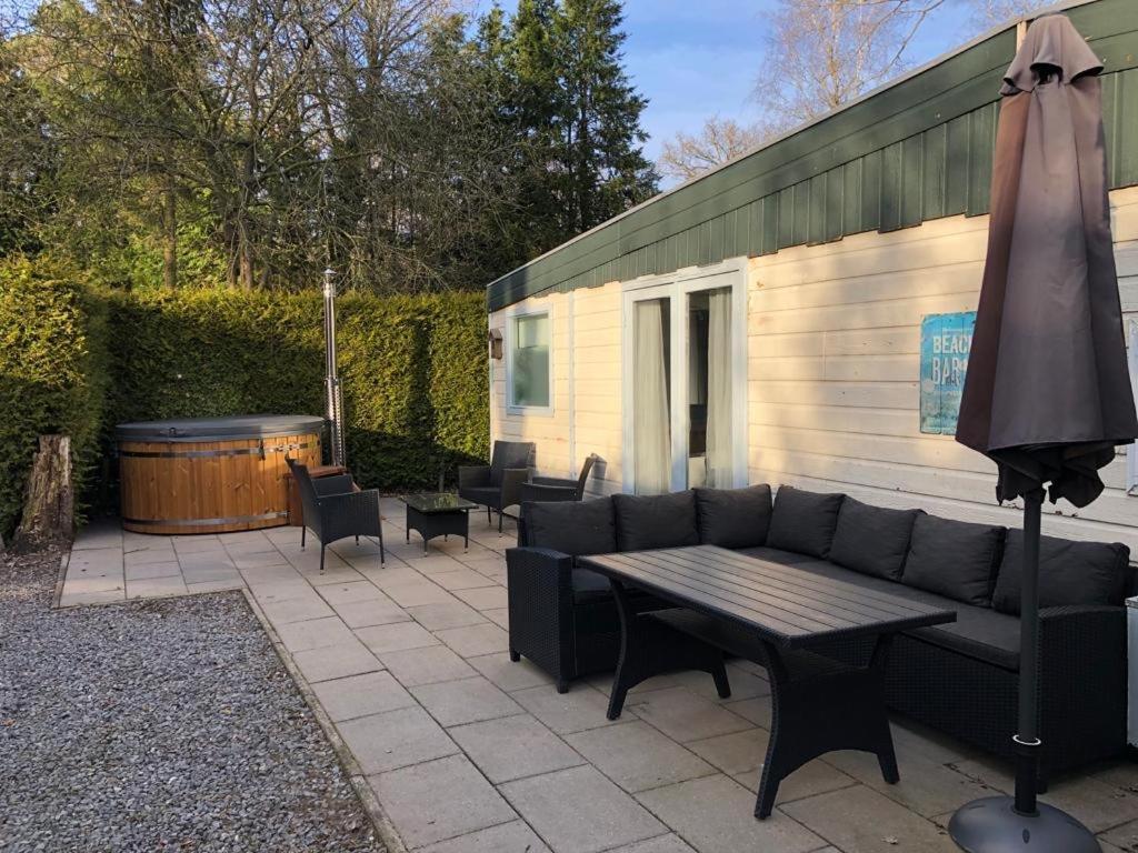 הוילה פורטהאוזן Omheind Chalet Met Prive Hottub. Op De Veluwe מראה חיצוני תמונה