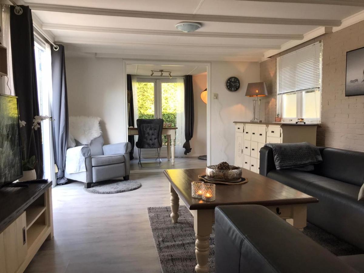 הוילה פורטהאוזן Omheind Chalet Met Prive Hottub. Op De Veluwe מראה חיצוני תמונה