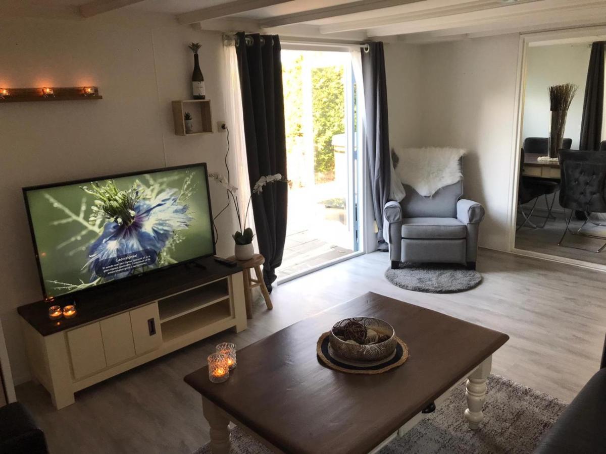 הוילה פורטהאוזן Omheind Chalet Met Prive Hottub. Op De Veluwe מראה חיצוני תמונה